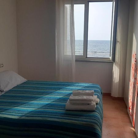 Rocky & Lia Villa Баколи Екстериор снимка
